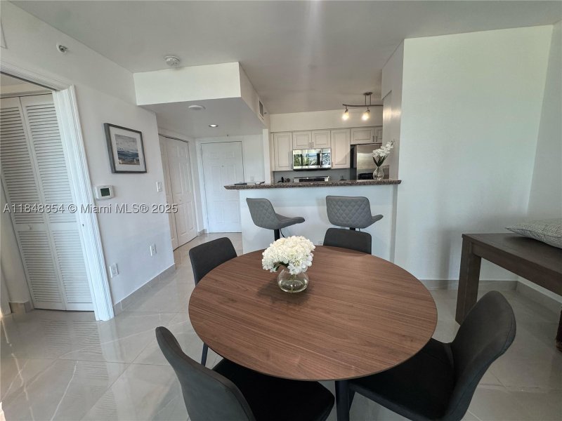 Aluguel de apartamento no Mark on Brickell 307