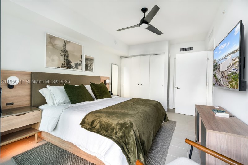 Property photo # 6