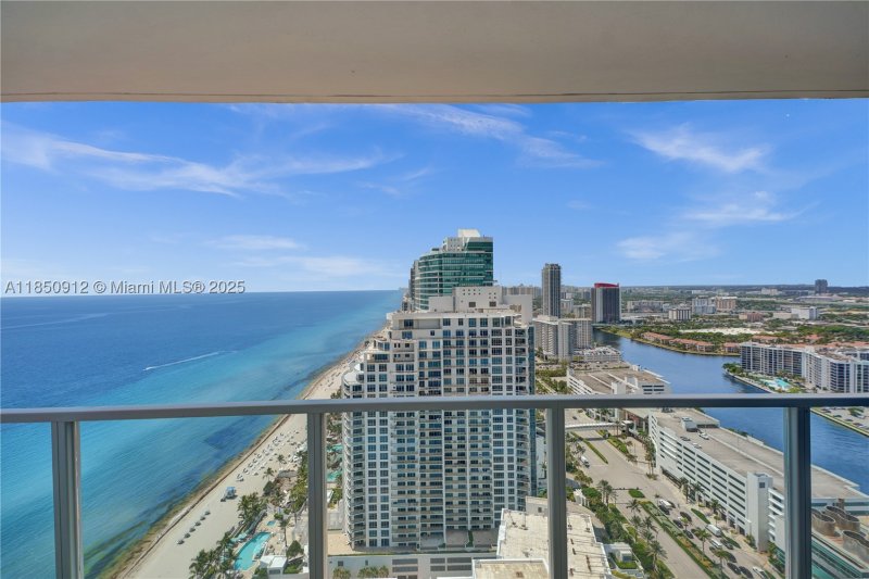 Condo for sale at Ocean Palms 3506