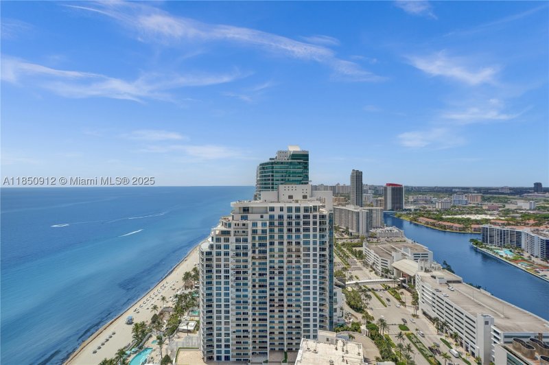 Condo for sale at Ocean Palms 3506