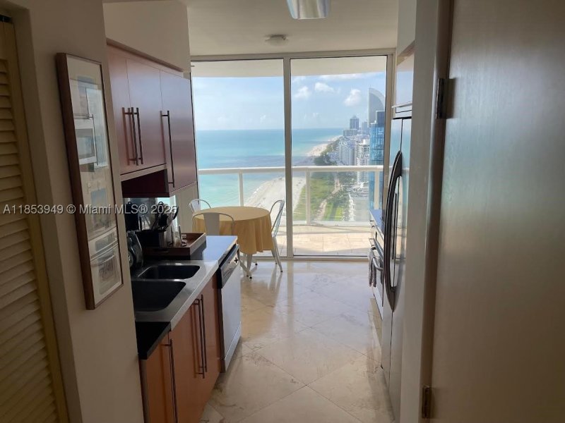 Apartment for rent at Akoya 3404
