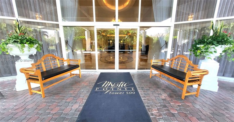 Condo for sale at Mystic Pointe 500 2508