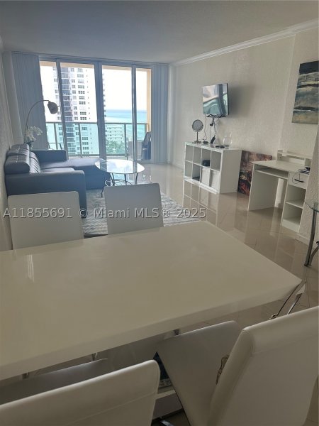 Apartment for rent at The Wave Condo 1538
