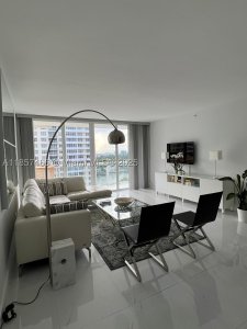 Aluguel de apartamento no Pavilion 1115