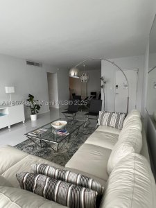 Aluguel de apartamento no Pavilion 1115