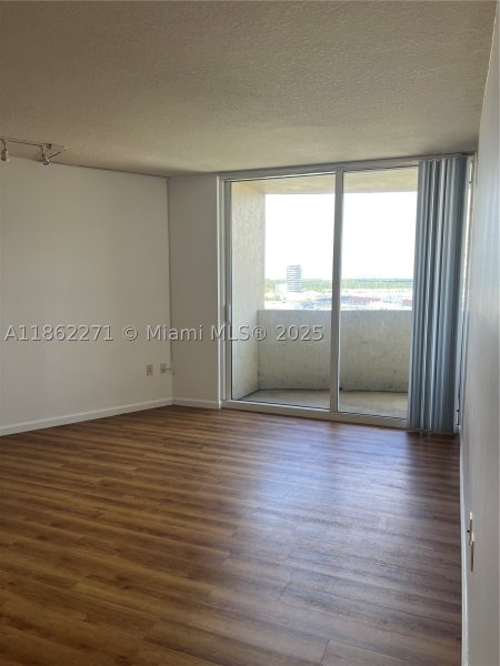 Condo for sale at Turnberry On The Green 1411