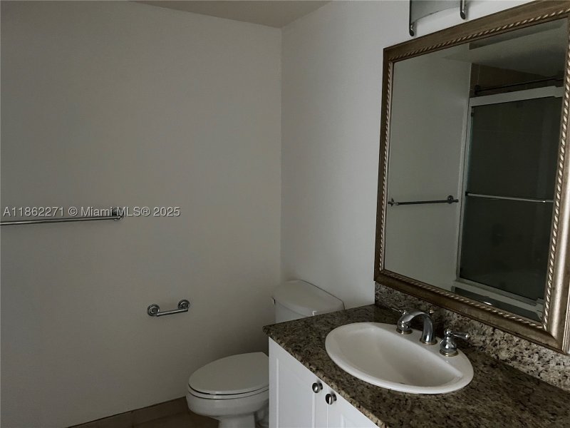 Condo for sale at Turnberry On The Green 1411