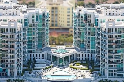 Atrium Aventura Apt #1-609