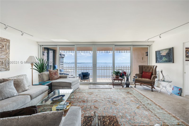 Condo for sale at Grove Isles Tower II B1603