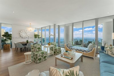 Grovenor House Apt #2801