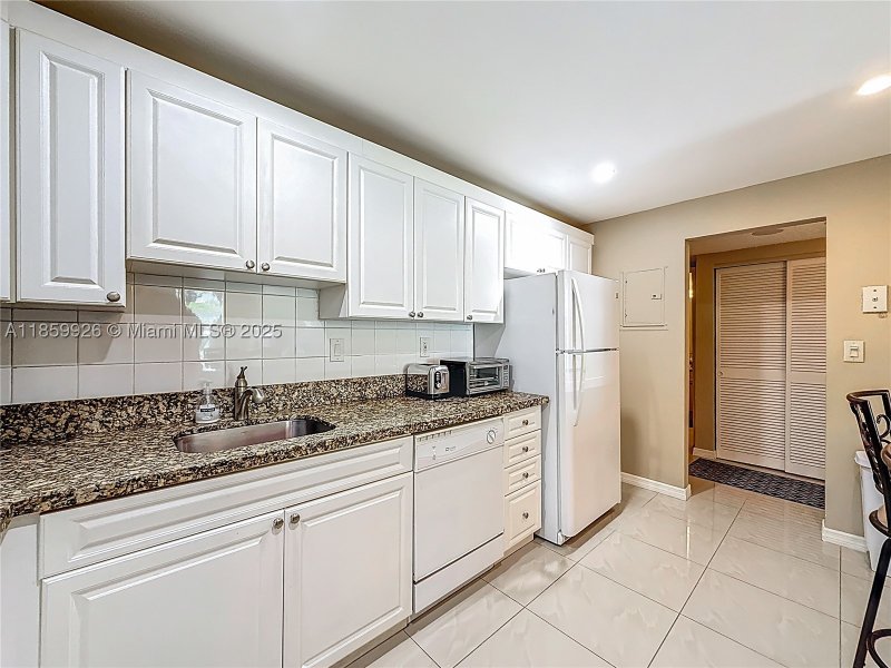 Comprar apartamento no Ocean View 308