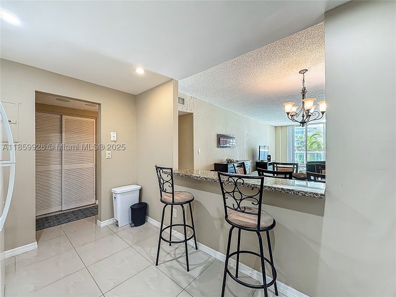 Comprar apartamento no Ocean View 308