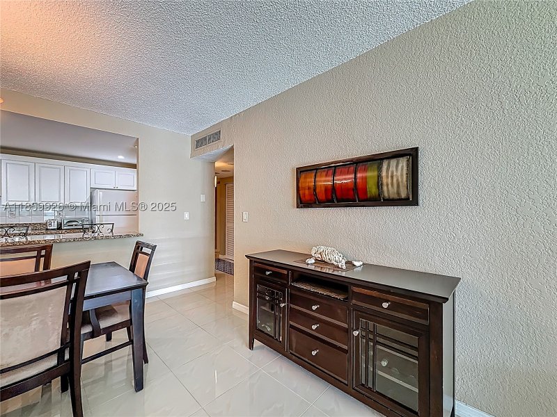 Comprar apartamento no Ocean View 308