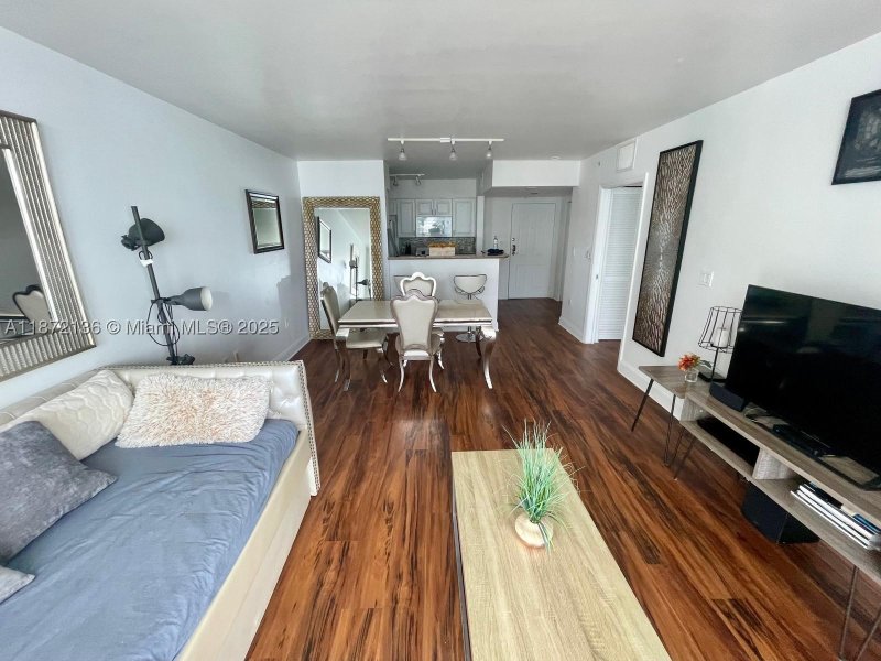 Aluguel de apartamento no Mark on Brickell 1805