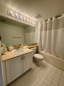Alquiler de apartamento en Mark on Brickell 1805