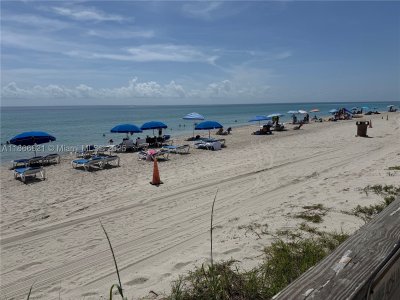 Comprar apartamento no Aventura Beach Club 1108