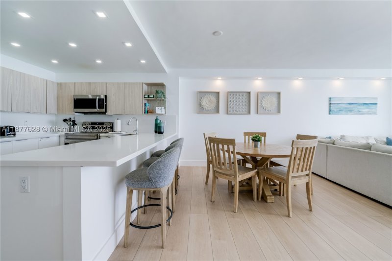 Condo for sale at Pavilion 1011