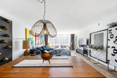 Comprar apartamento no 5600 Collins 12E