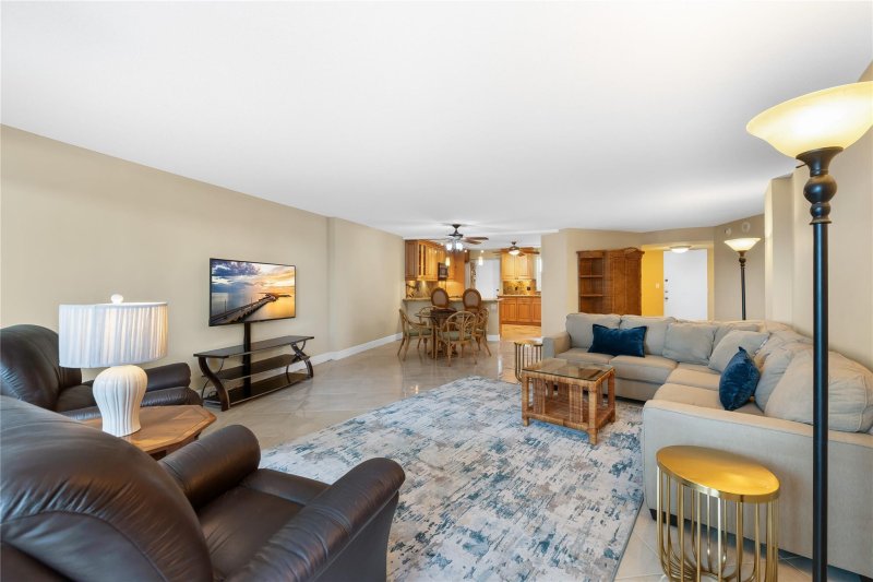 Comprar apartamento no The Galleon 304