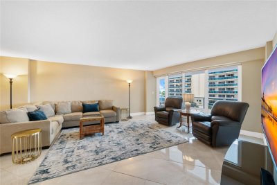 Comprar apartamento en The Galleon 304