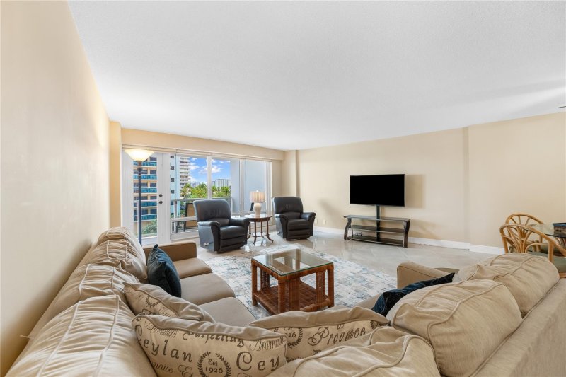 Comprar apartamento no The Galleon 304