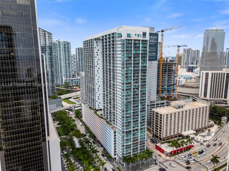 Condo for sale at 500 Brickell West Tower 1908