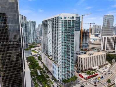 Comprar apartamento no 500 Brickell West Tower 1908