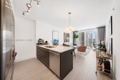 Comprar apartamento no 500 Brickell West Tower 1908