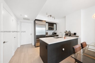 Comprar apartamento no 500 Brickell West Tower 1908