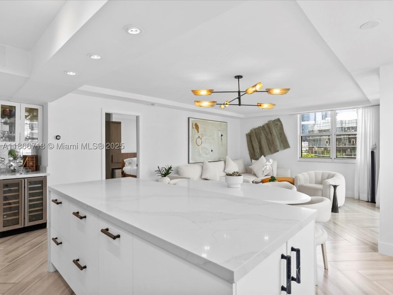 Condo for sale at Isola Brickell Key 701