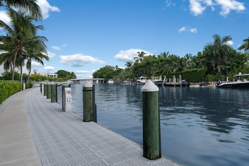 Comprar apartamento no Ritz-Carlton Residences Miami Beach 222