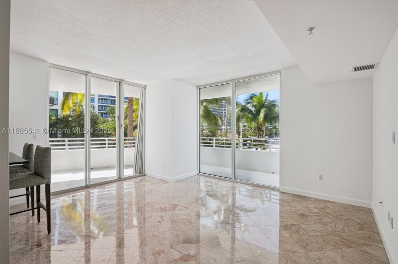 Comprar apartamento en Nautica Condo 302