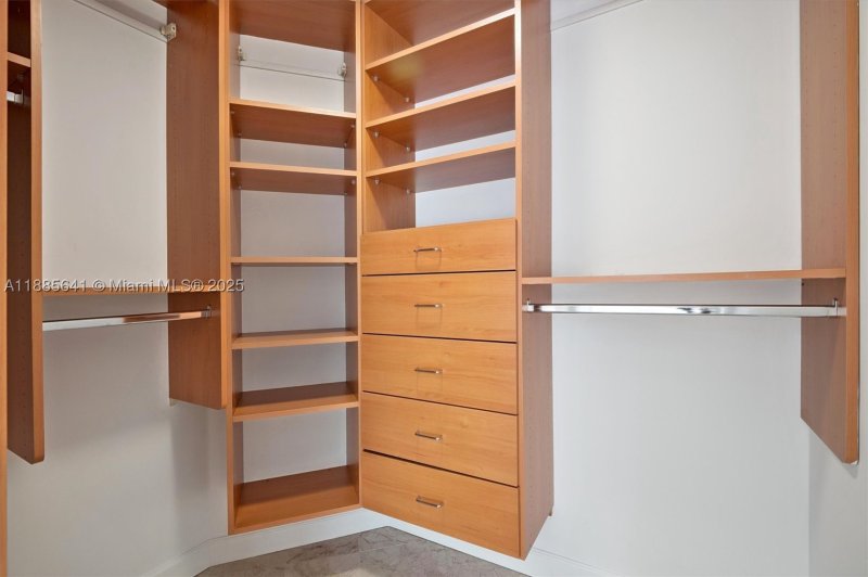 Comprar apartamento en Nautica Condo 302