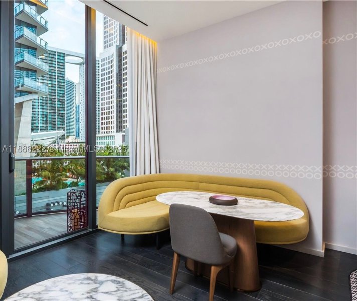 Comprar apartamento en SLS Lux Brickell 712