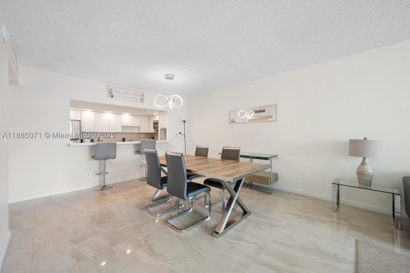 Condo for sale at Ocean Reserve 1425