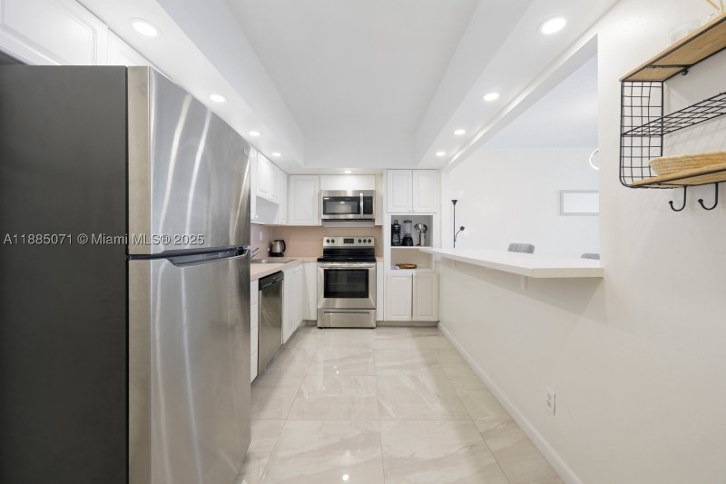 Condo for sale at Ocean Reserve 1425