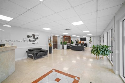 Comprar apartamento en Bayshore Yacht Tennis Club 714