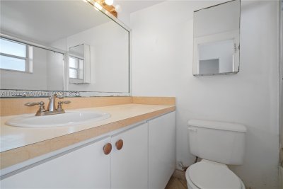 Comprar apartamento en Bayshore Yacht Tennis Club 405
