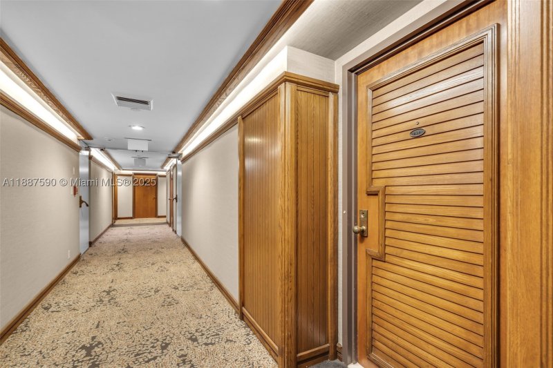 Condo for sale at Towers of Quayside 1 505