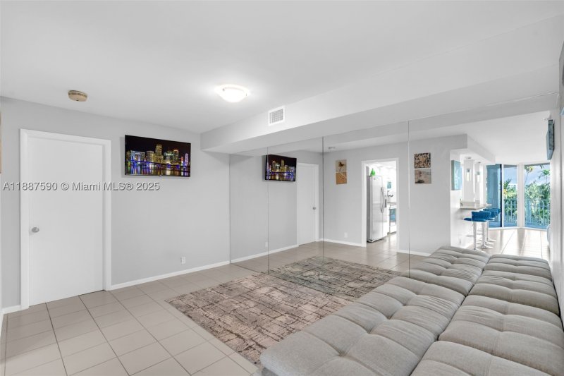 Condo for sale at Towers of Quayside 1 505