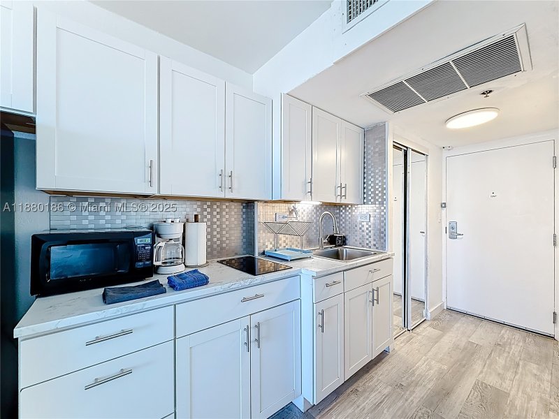 Condo for sale at Aventura Beach Club 636