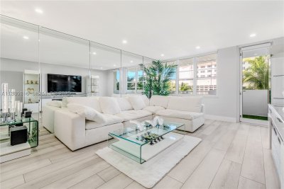 Comprar apartamento no Decoplage 323