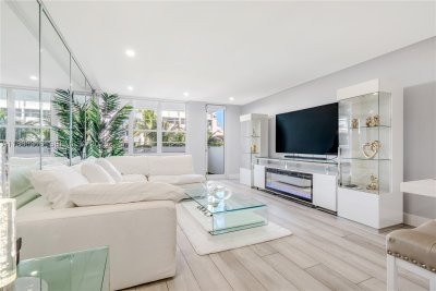 Comprar apartamento no Decoplage 323