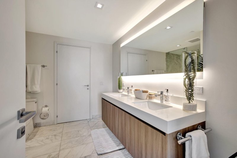 Condo for sale at Tiffany House 413