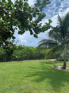 Comprar apartamento no Commodore Club East 208