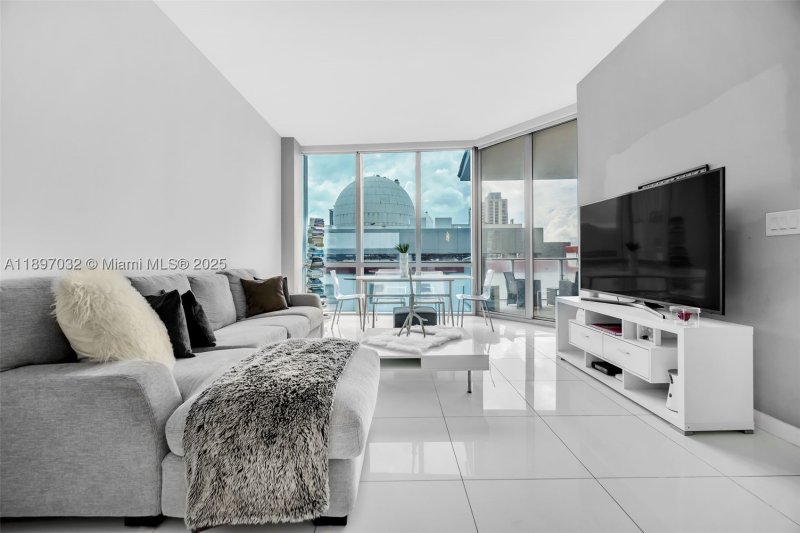 Comprar apartamento en Paramount Miami WorldCenter 806