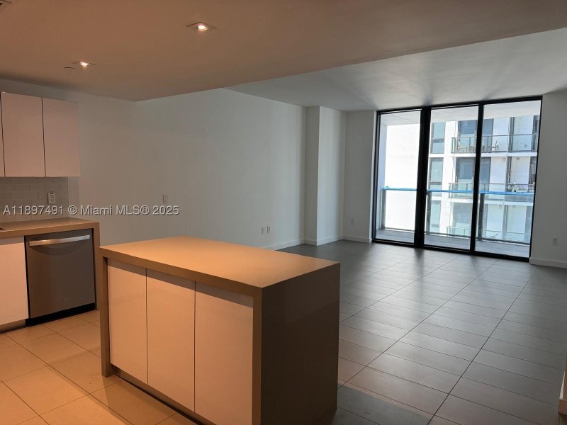 Comprar apartamento no Canvas 2217