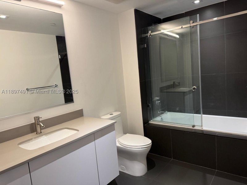 Comprar apartamento no Canvas 2217