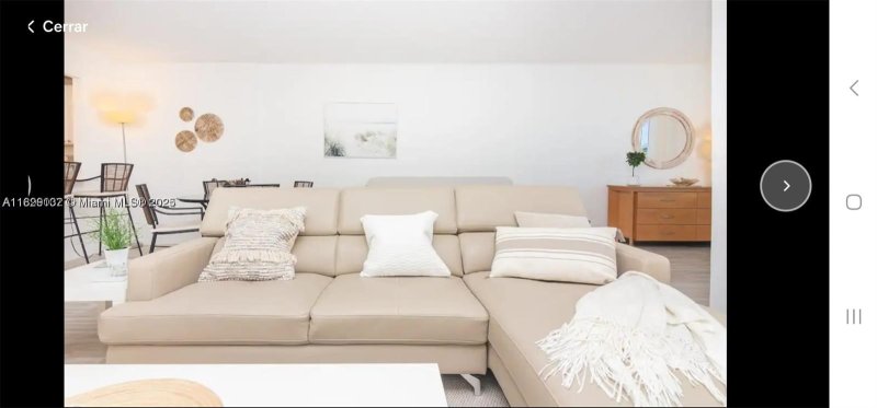 Comprar apartamento en Roney Palace 736