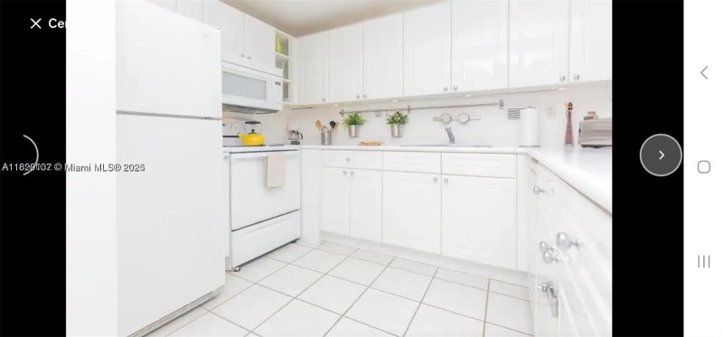 Comprar apartamento en Roney Palace 736